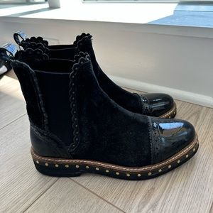 Black suede boots